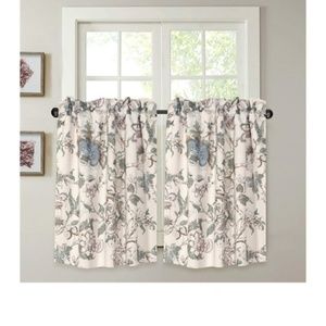 NWT Rod Pkt Darkening Tiers Curtains Floral 29x36"